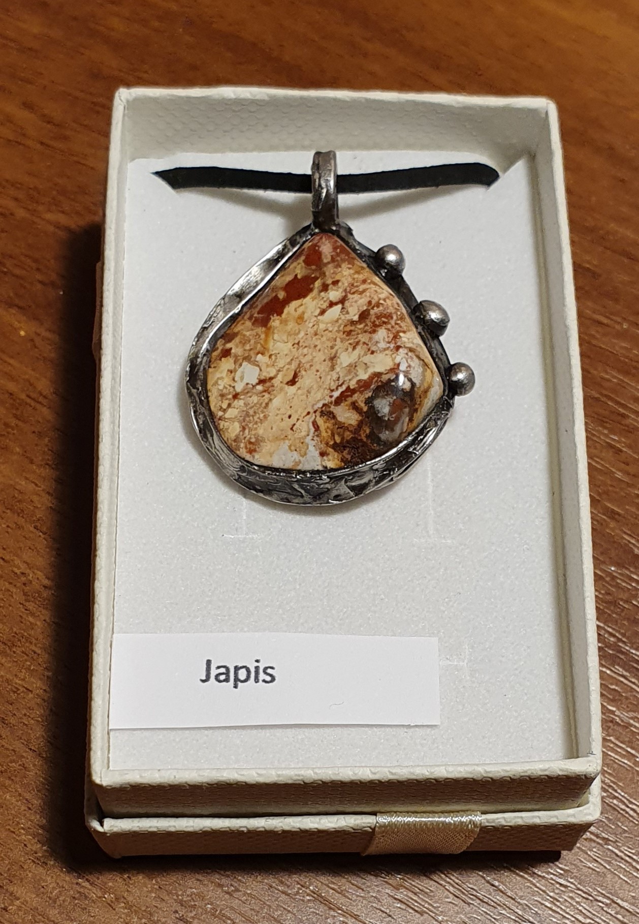 Náhrdelník - autorský cínovaný šperk s Jaspisem(4x3cm), cena 450 Kč